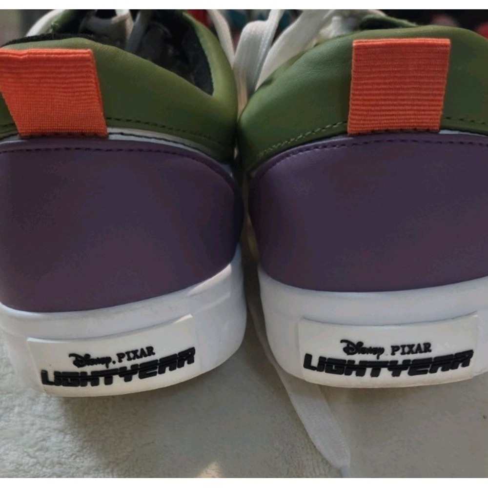 BUZZ LIGHTYEAR TENNIS SHOES MENS SIZE 10 GROUND UP DISNEY PIXAR SC - Picture 6 of 6